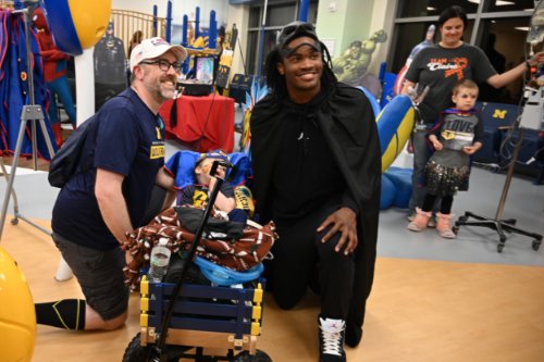 The One Nine Superhero Ball Image